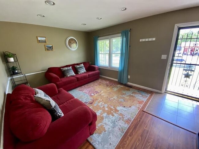 Building Photo - 3704 Timbercrest Dr NW