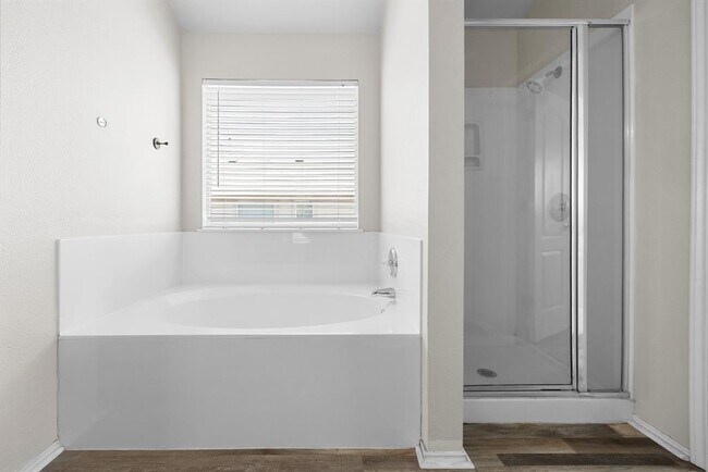 Building Photo - 2049 Rachel Ln