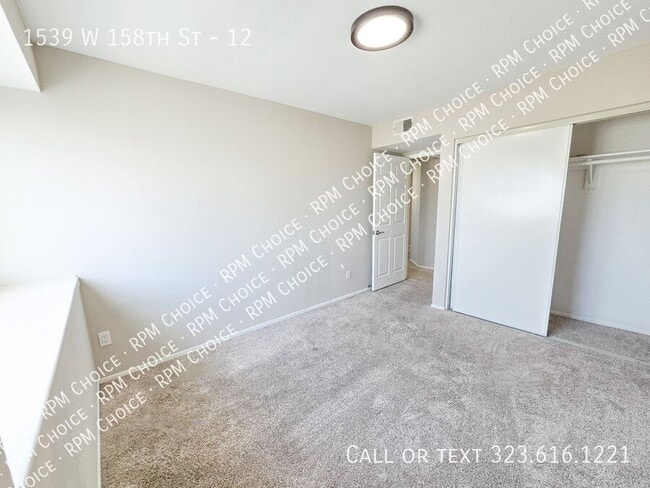 Building Photo - 1539 W 158th St