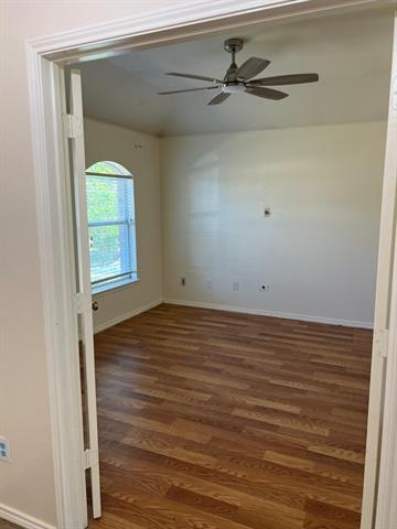Building Photo - 10416 Devin Ln