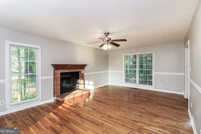Building Photo - 5065 Brown Rd