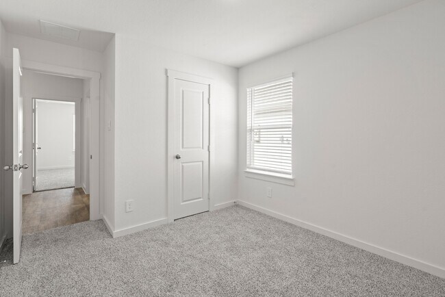 Building Photo - 1706 Stelvio Pass Dr.
