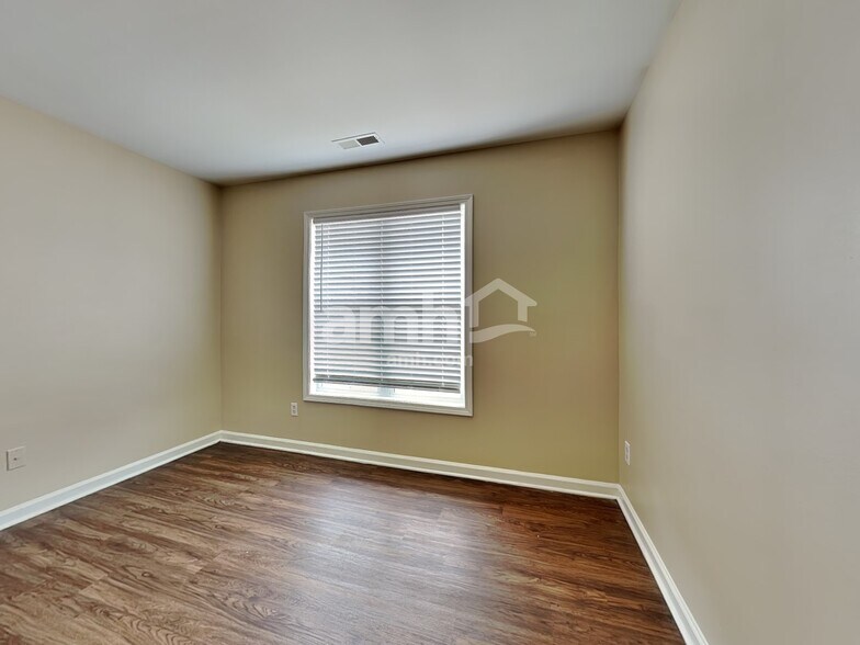 Building Photo - 2033 Cartier Ruby Ln