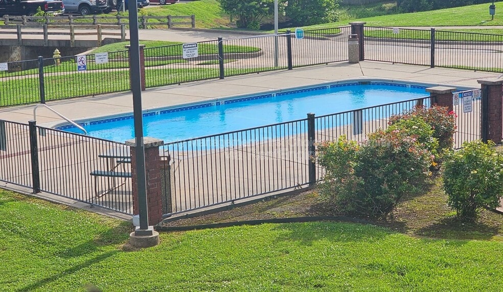 Interior Photo - Cedar Creek Village Apartments and Townhomes