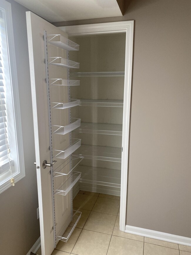 Building Photo - 14630 Euclid St