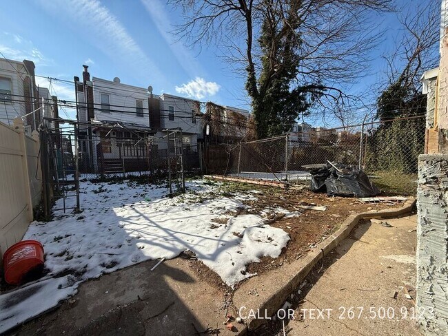 Building Photo - 6024 Christian St