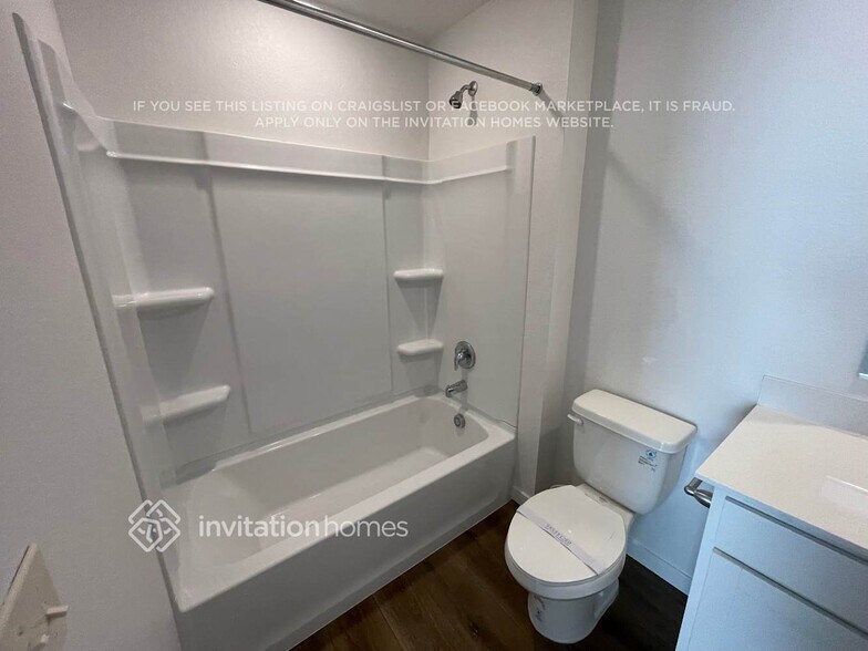 Building Photo - 279 S Uriah St