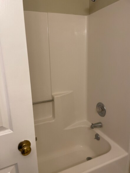 Building Photo - 1931 Stuart Ave