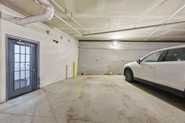Building Photo - Industrial NYC-Style Loft | Battleship Building | 3 Parking Spots Included