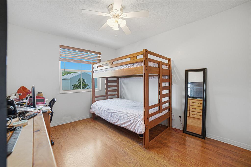 Building Photo - 6466 Buena Vista Dr