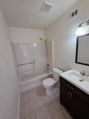 Building Photo - 446 Justice Dr