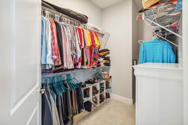 Building Photo - For Rent: Immaculate 3 Bed, 3 Bath + Flex Room Home in 55+ Del Webb Twin Lakes!