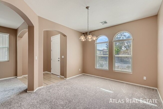 Building Photo - 7198 Clear Range Ave