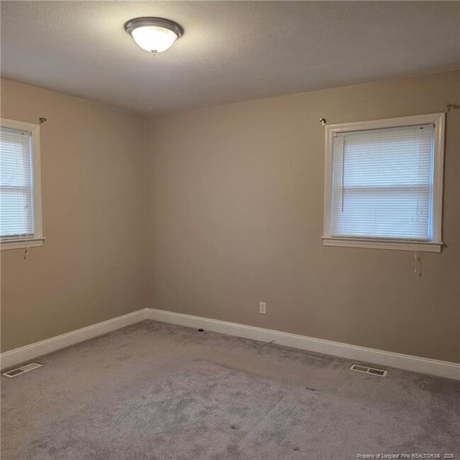 Building Photo - 1401 Greenock Ave