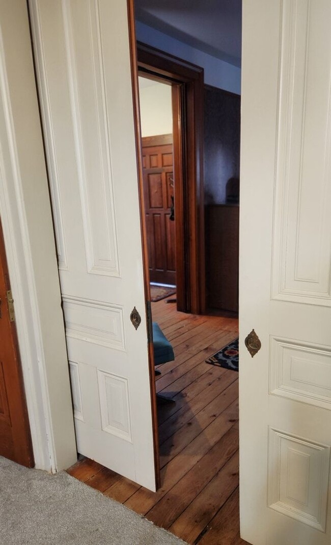 Building Photo - Gorgeous 19th Century Victorian showpiece