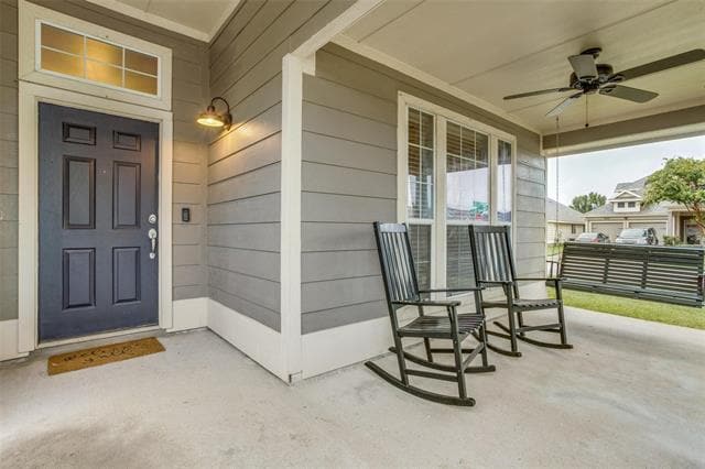 Building Photo - 9800 Old Field Dr