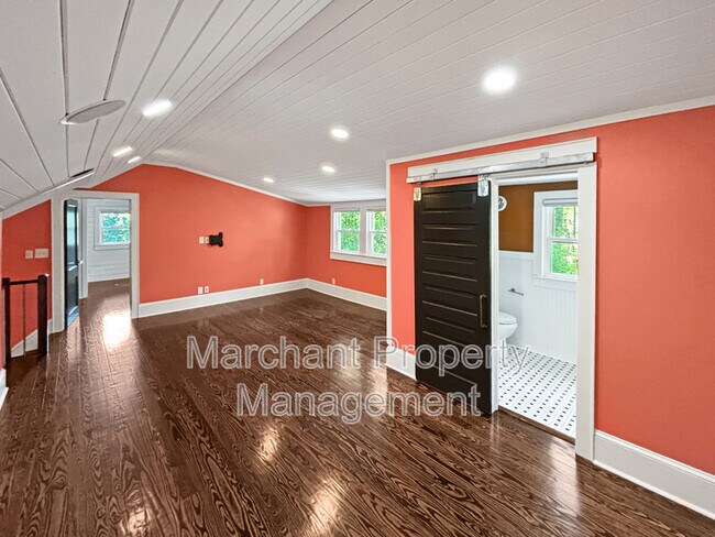 Building Photo - 312 Briarcliff Dr