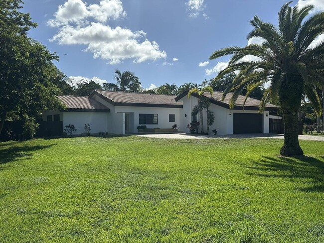 Primary Photo - 11460 SW 1st Ct