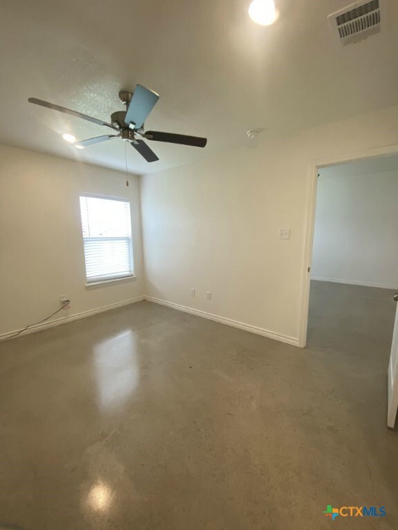 Building Photo - 1214 Lehmann Dr