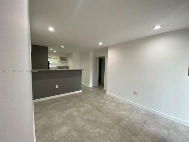 Building Photo - 1351 NW 45th St