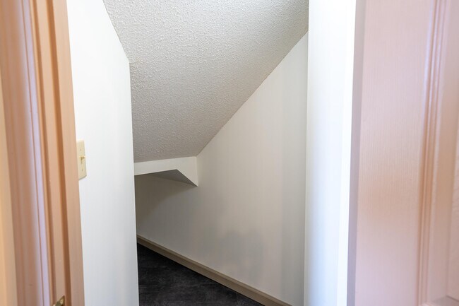 Building Photo - 3258 Wind River Cir