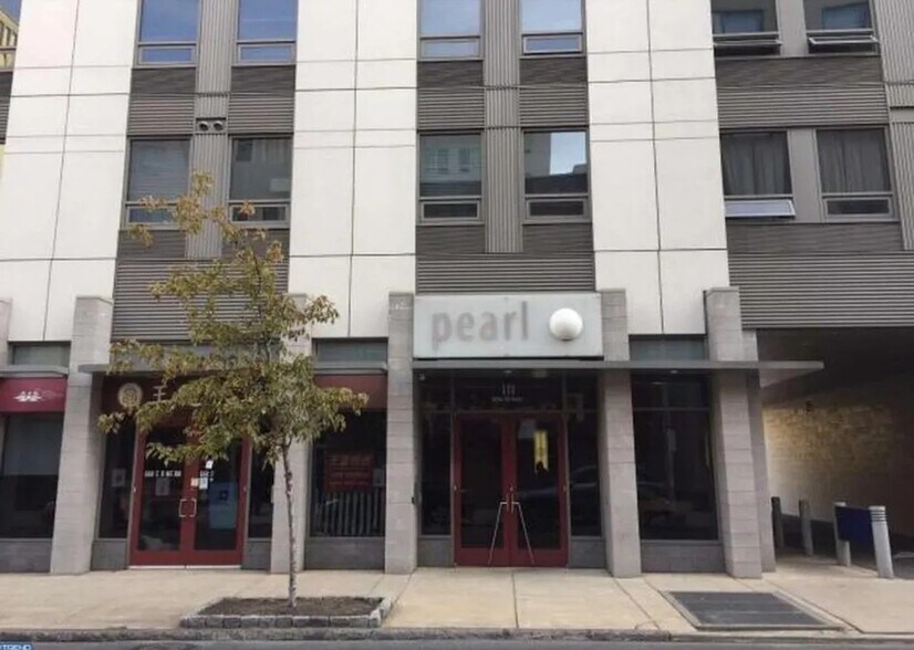 Primary Photo - 111 N 9th St