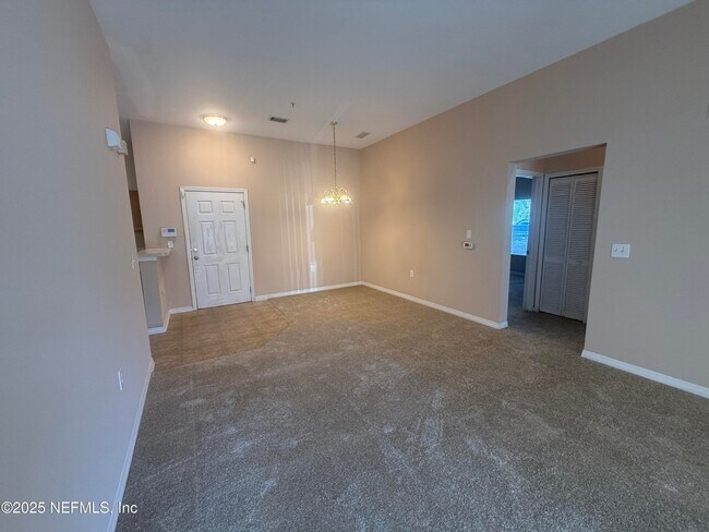 Building Photo - 5150 Playpen Dr