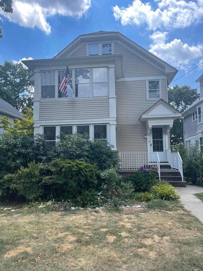 Building Photo - 134 Highland Ave