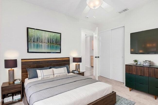 Building Photo - 491 N Ocotillo Ln