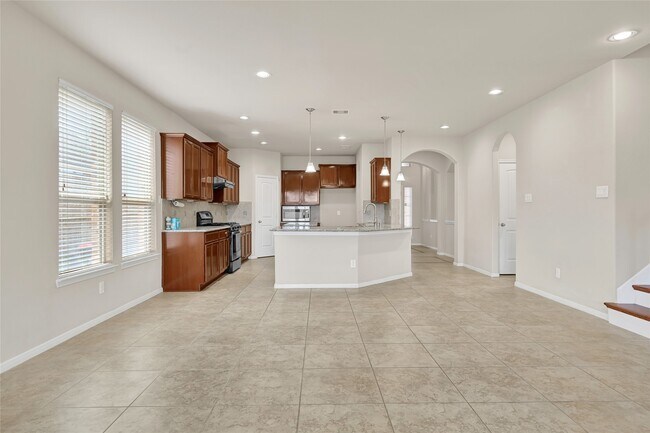 Building Photo - 23023 Verona Vista Dr