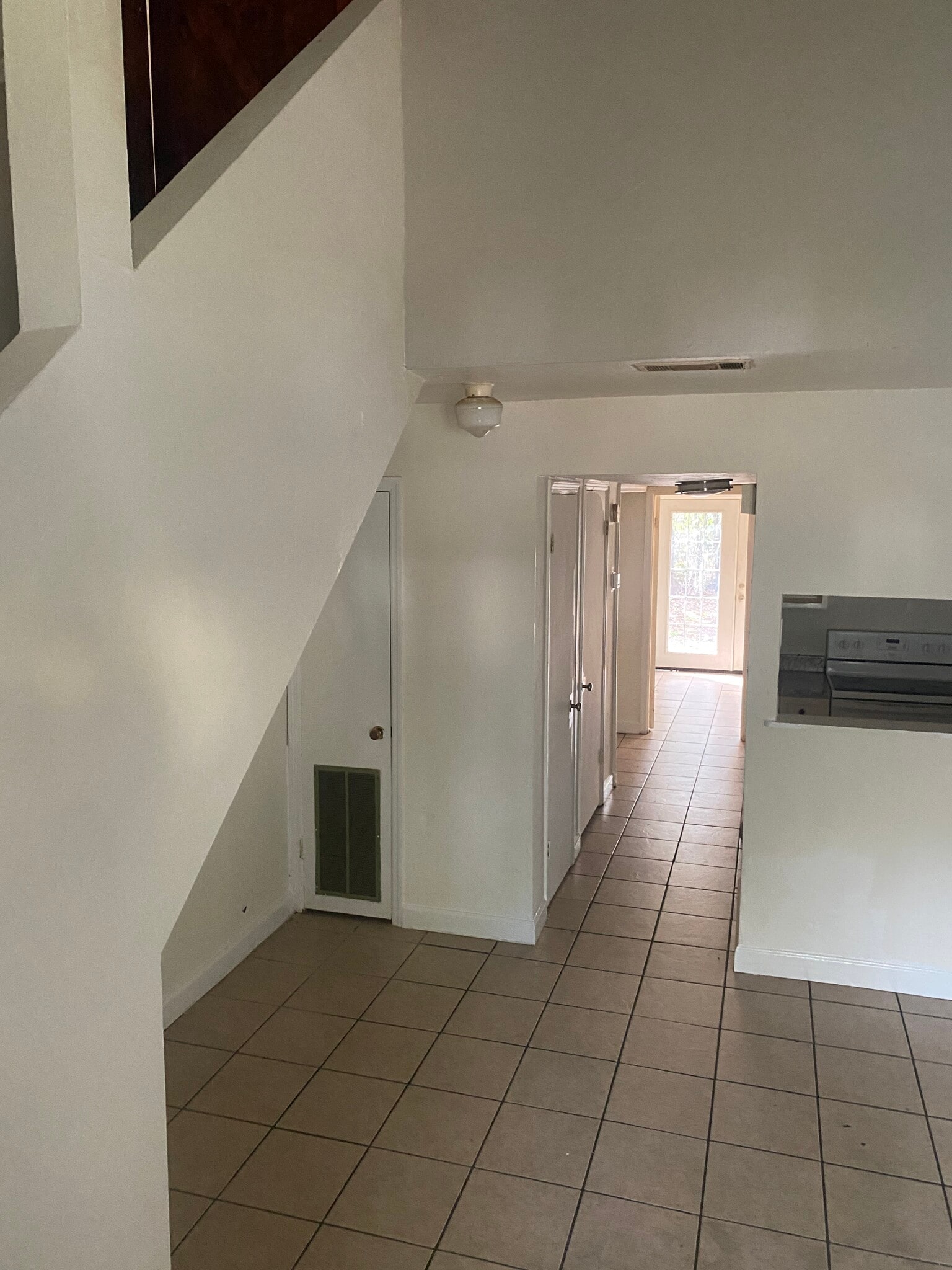 Building Photo - 1860 Nekoma Ct