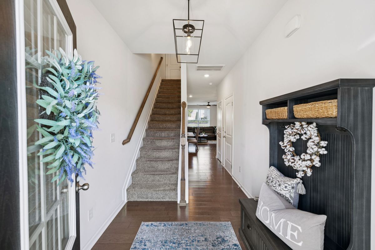 Building Photo - 4252 Grapevine Loop