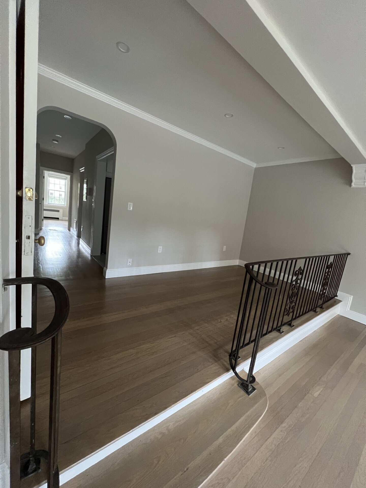 Building Photo - 35 Park St