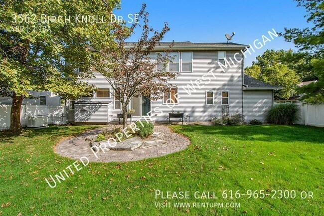Building Photo - Available Now | 4 Bedroom 2.5 Bath Single ...