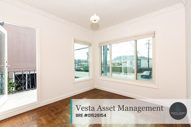 Building Photo - Bright 2BR + Office Single-Family Home wit...