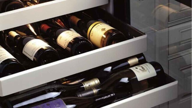 Building Photo - Over the top 1BR