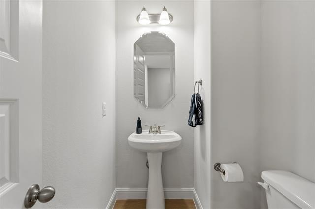 Building Photo - 2837 Troutt Dr