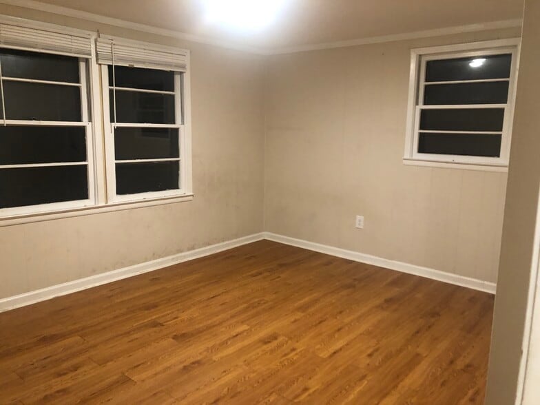 2nd Bedroom - 1001 Moreland Dr