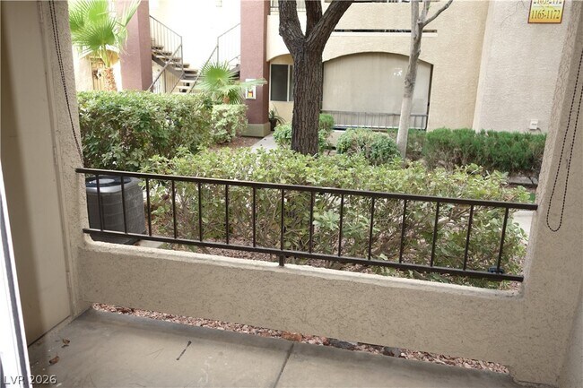 Building Photo - 7885 W Flamingo Rd