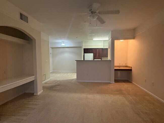 Building Photo - 2801 Chancellorsville Dr