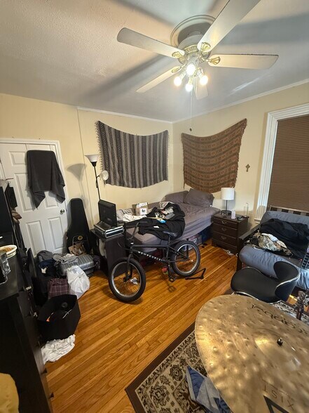 Building Photo - 36 Pratt St