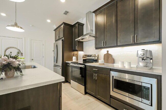 Building Photo - 514 Alice Wy