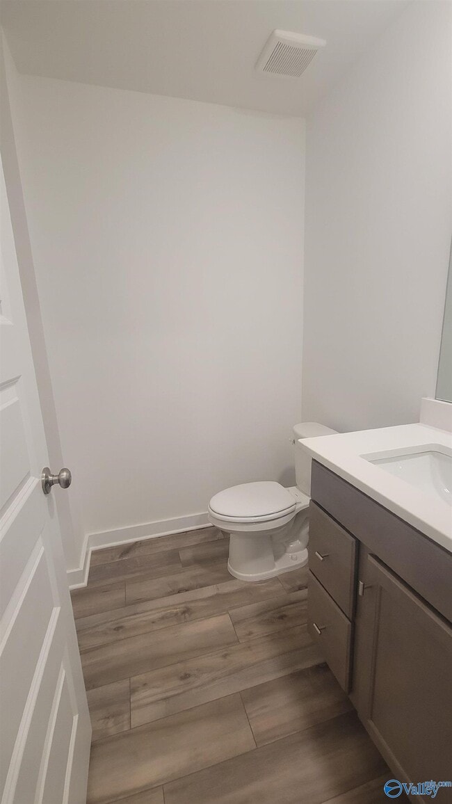 Building Photo - 7597 Discovery Pt Dr NW