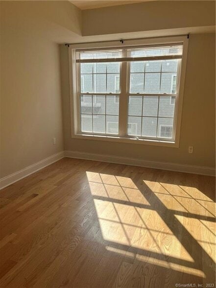 Building Photo - 20 3rd St