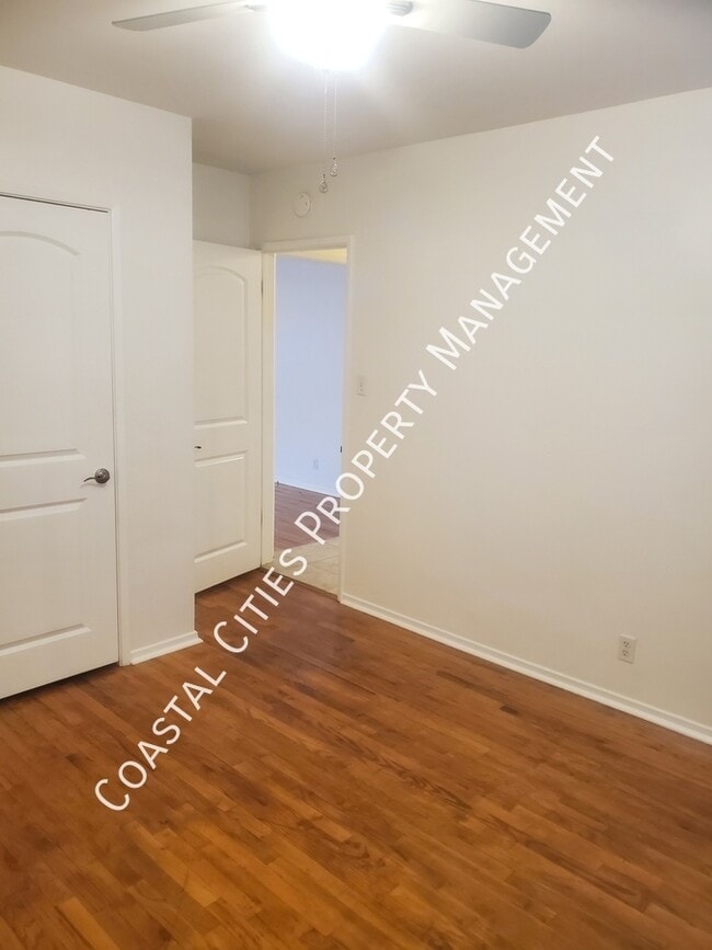 Building Photo - 4408 Ostrom Ave