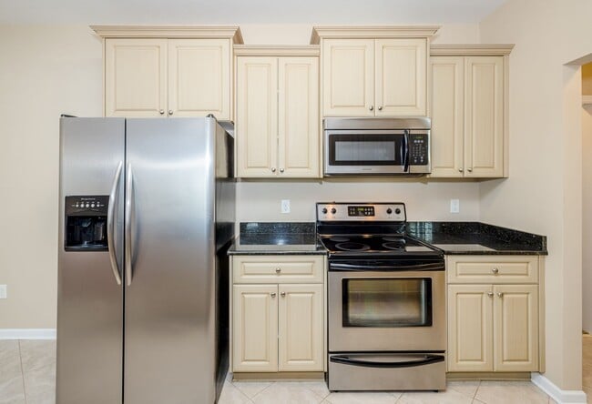 Building Photo - 528 Casey Ct