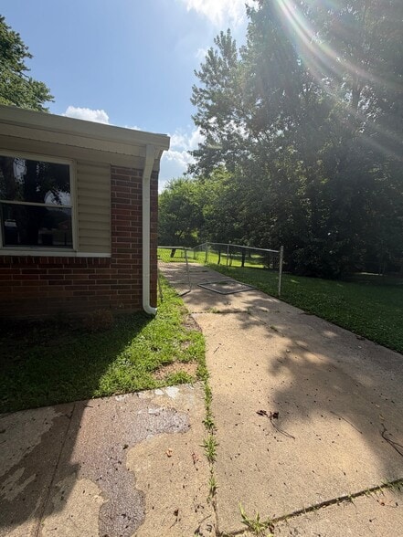 Building Photo - 6009 Stillridge Ct