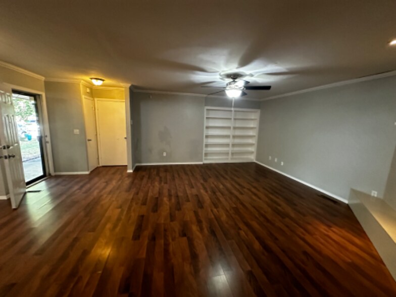Building Photo - 8209 NW 78th Terrace