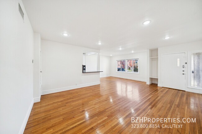 Building Photo - 112 S Detroit St