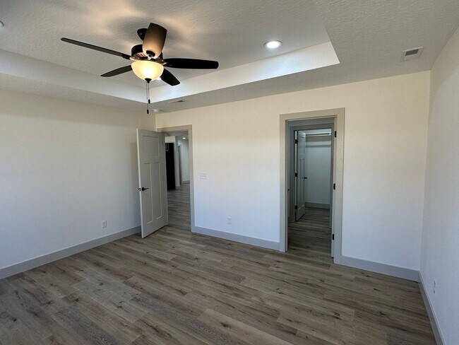 Building Photo - BRAND NEW 3 Bed 2 Bath in WAYNESVILLE - FOR RENT